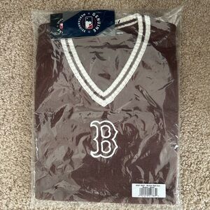 Boston Red Sox v neck sweater